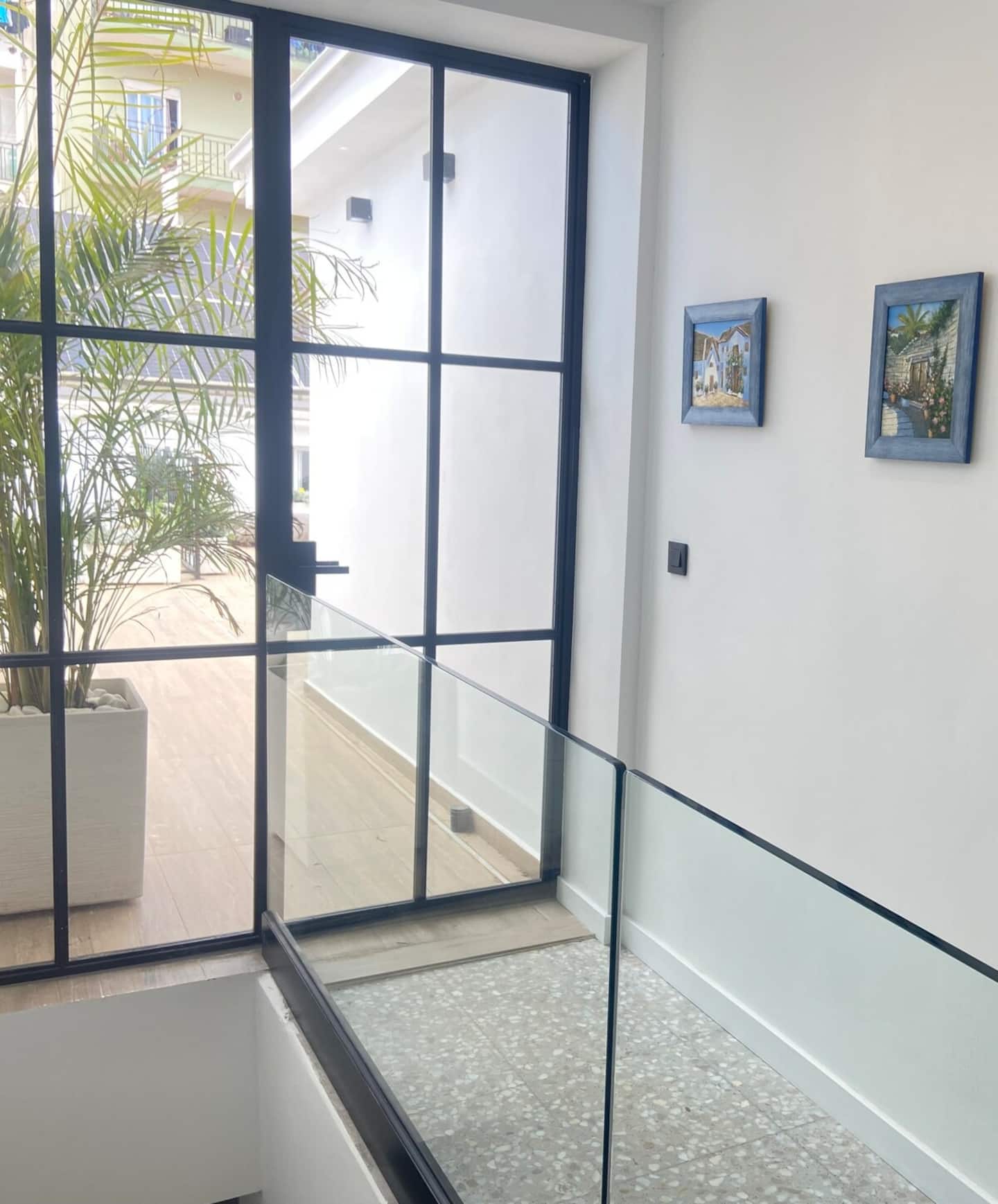 Glass wall onto the terrace